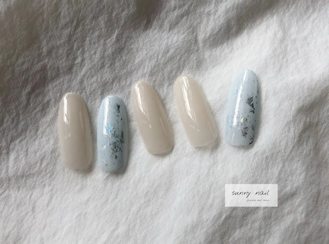 ネイル カジュアル ジェルネイル 水色 ニュアンスネイル パラジェル sunny nailのネイルデザイン