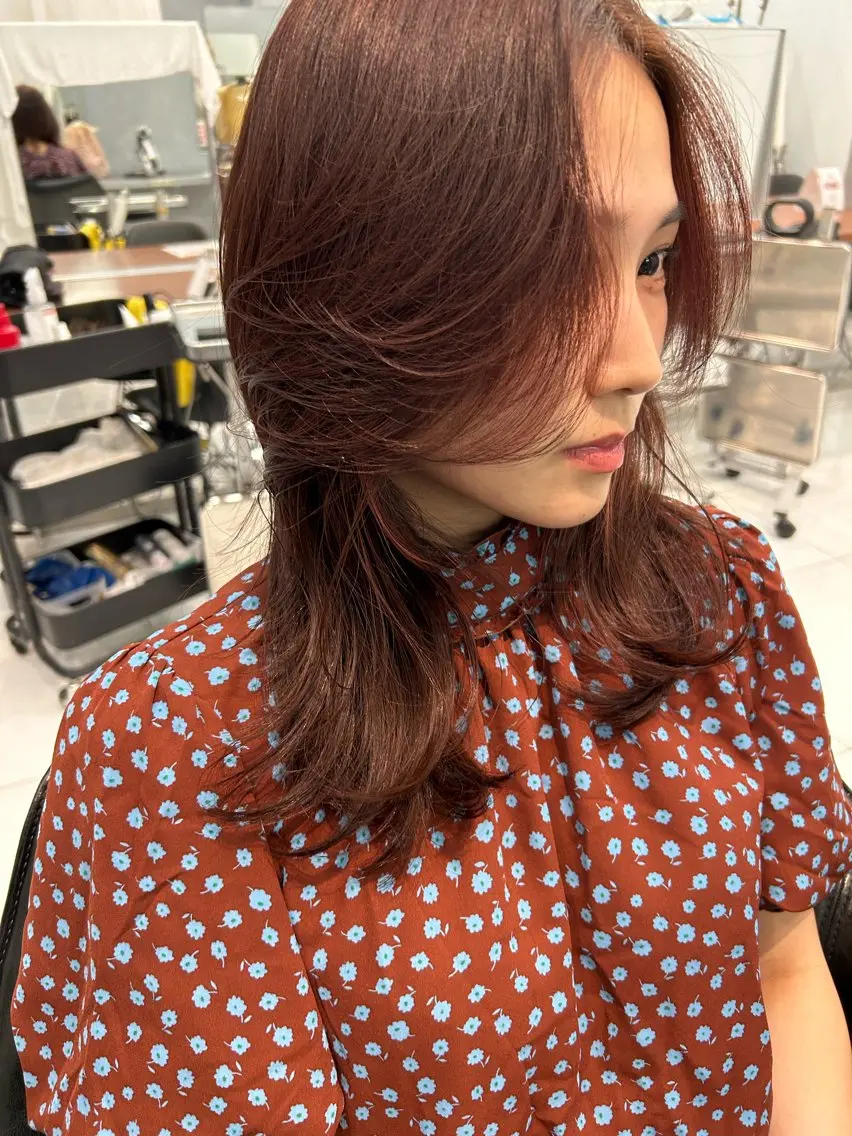 ロング カラー 韓国風ヘア レイヤーカット 白髪染め 解決‼️のヘアスタイル