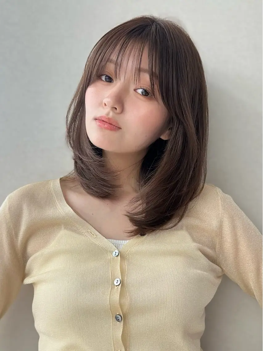 ミディアム ミディアムレイヤー レイヤーカット yume. COA GINZAのヘアスタイル