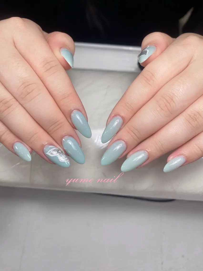 ミディアム ヒエン NAILのネイルデザイン