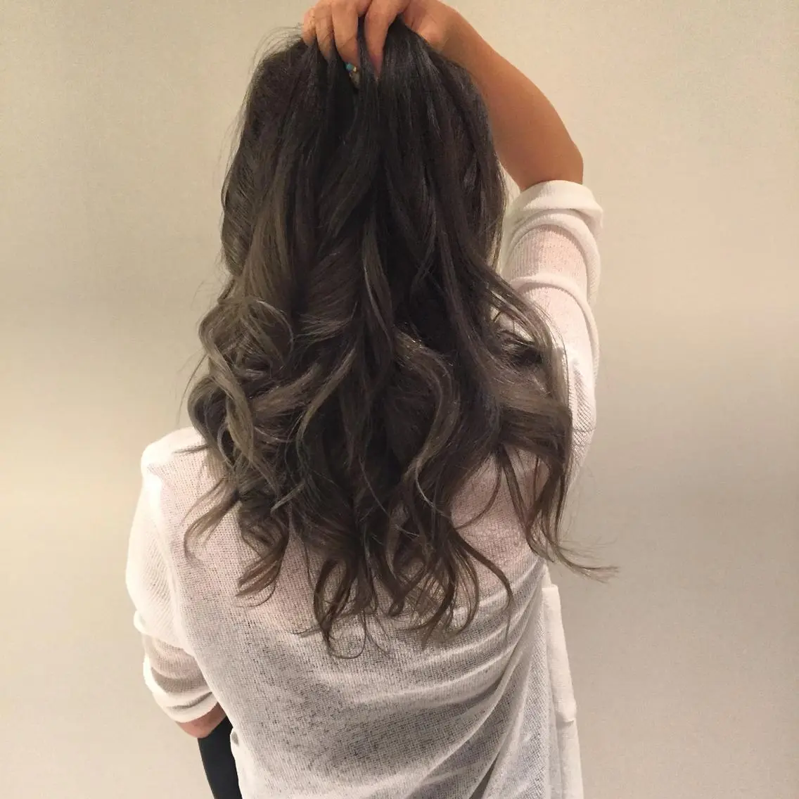 ロング カラー グラデーションカラー グレージュ colorshair 田宮店/大岡亮介のヘアスタイル