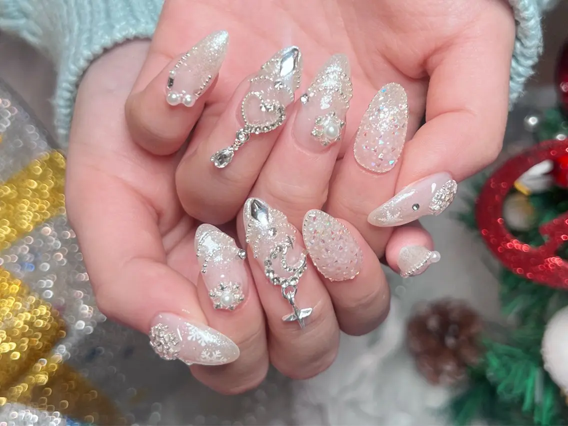 ネイル 成人式 ロングネイル 持ち込み スカルプネイル 冬ネイル ハンドネイル Painty nailのネイルデザイン