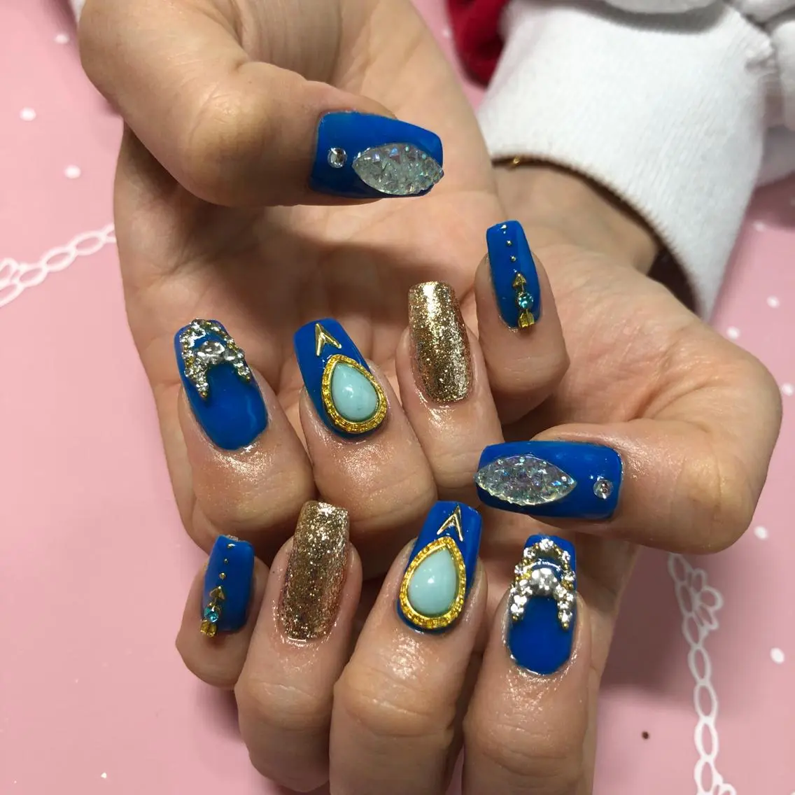 ミディアム ネイル ハンドネイル 《LB》ラブリエ Nail&eyeのマツエク・マツパデザイン