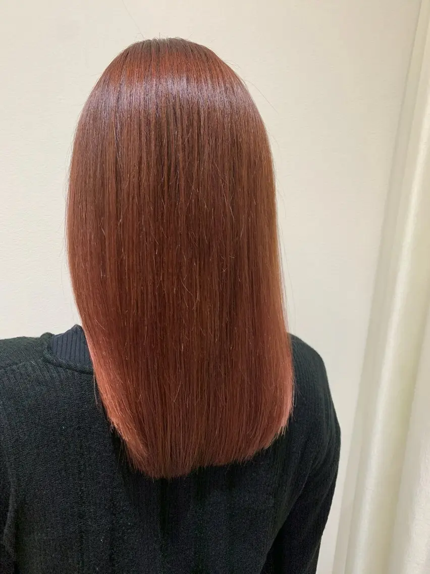 ミディアム カット 吉田 詩穂のヘアスタイル