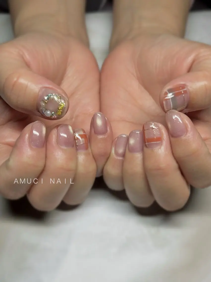 ネイル ハンドネイル AMUCI NAIL Shihomiのネイルデザイン