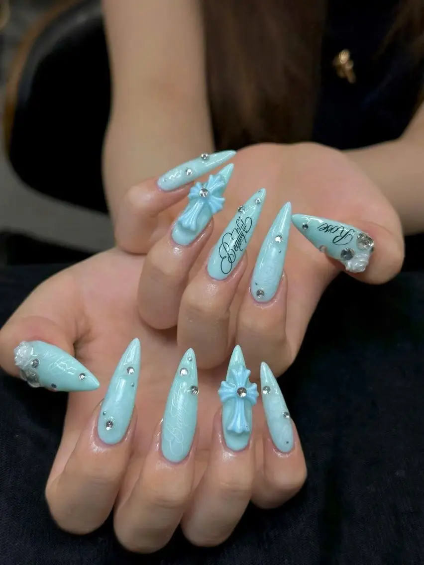 ネイル HAPPI NAIL . LEEのネイルデザイン