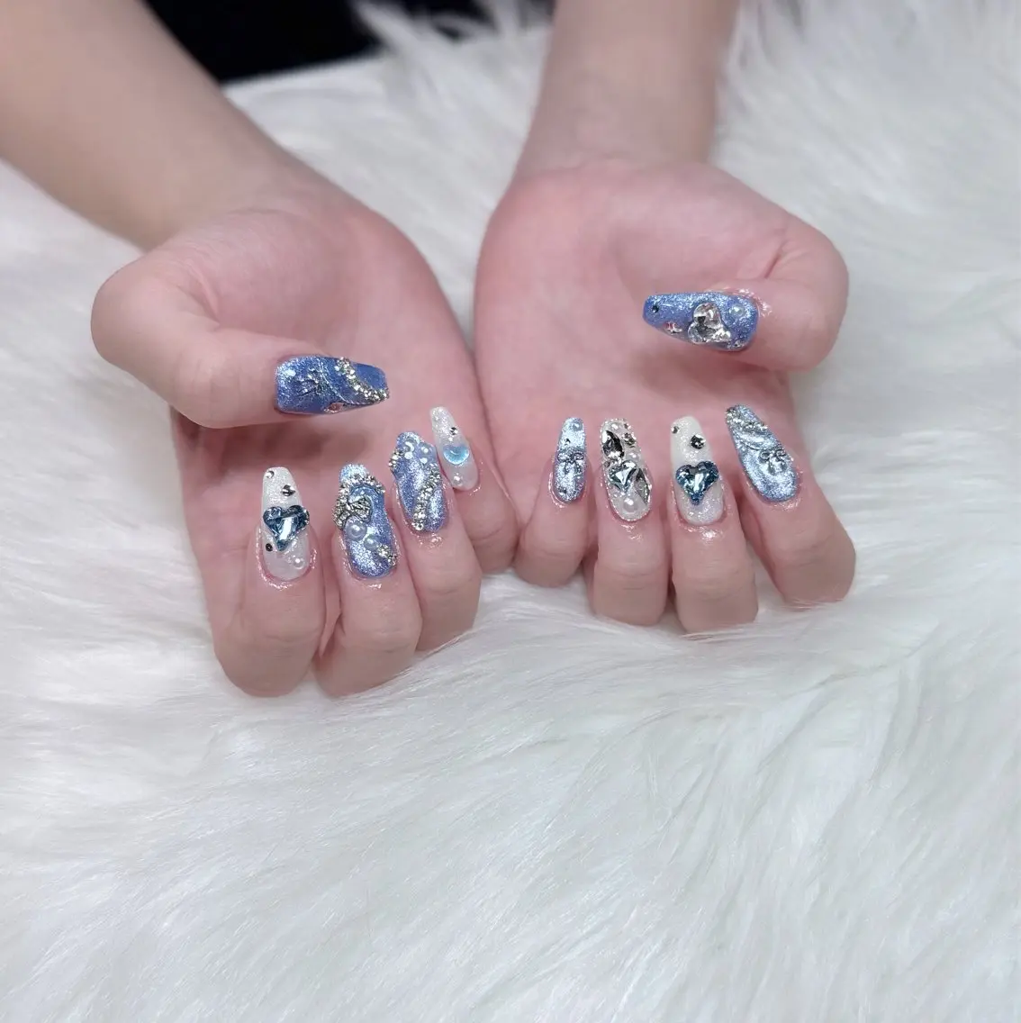 ネイル アートネイル オーロラネイル ジェルネイル 韓国ネイル ロングネイル ハンドネイル Nichi Nailsのネイルデザイン