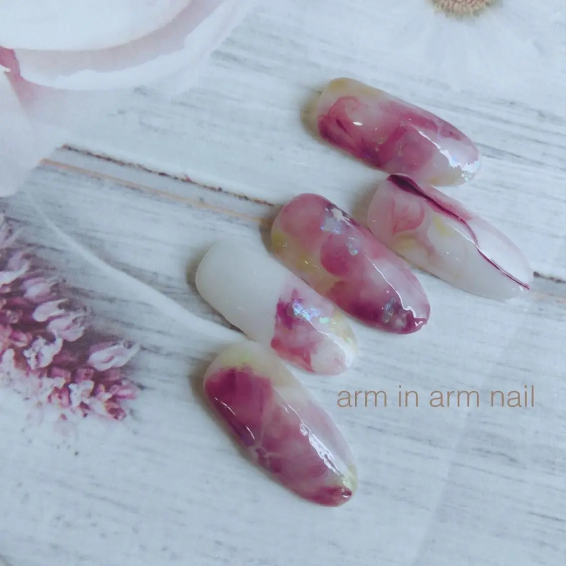 ネイル arm in arm ︎✿Yamamotoのマツエク・マツパデザイン