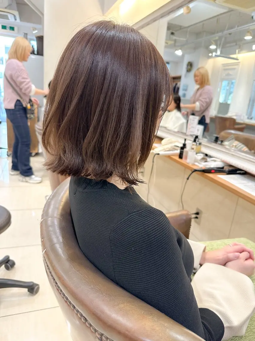 ミディアム カラー ボブレイヤー ベージュカラー オリーブベージュ ボブ レイヤーカット カット ヘアカラー ✨カラー支持No.1 🧸ワキ カナコ🧸のヘアスタイル