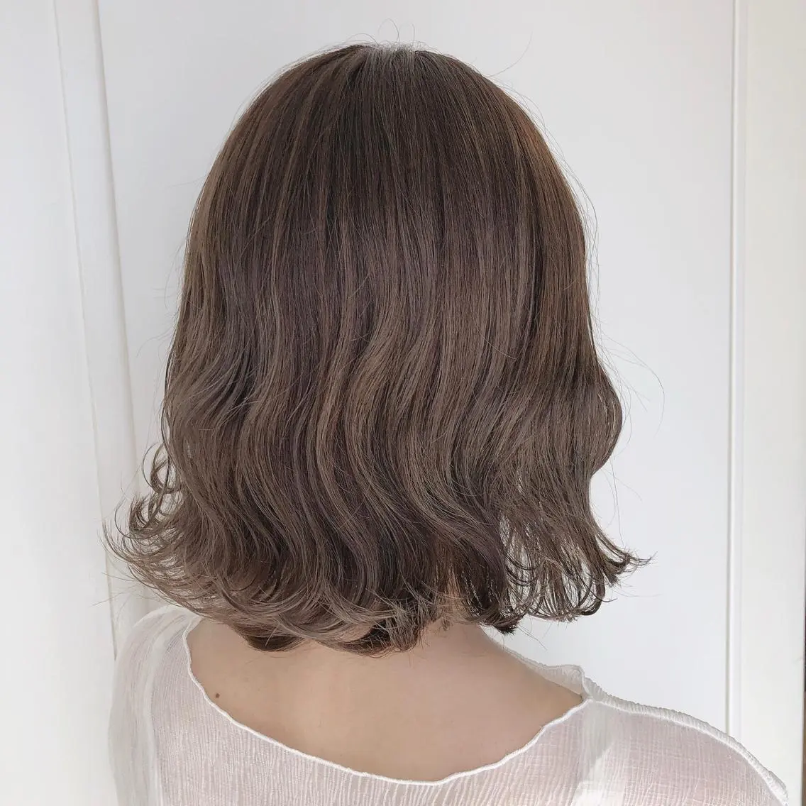 ショート カラー 梅田美容室 山崎海波のヘアスタイル