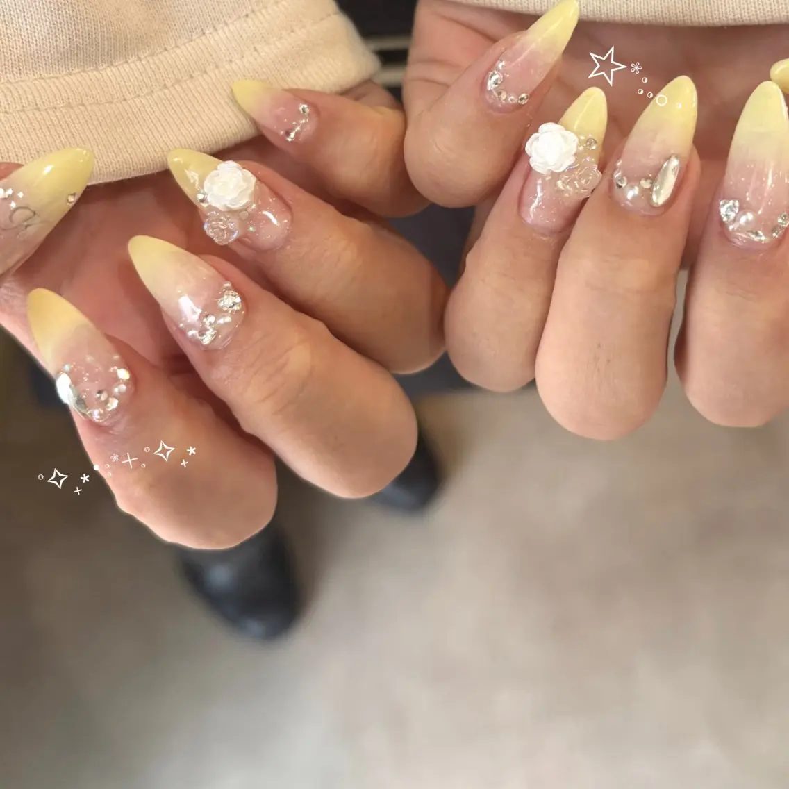 ロング ハンドネイル Lesest akariのネイルデザイン