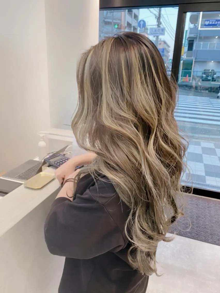 セミロング カット ヘアカラー トリートメント 赤み消し×髪質改善 🍏上田晃司のヘアスタイル