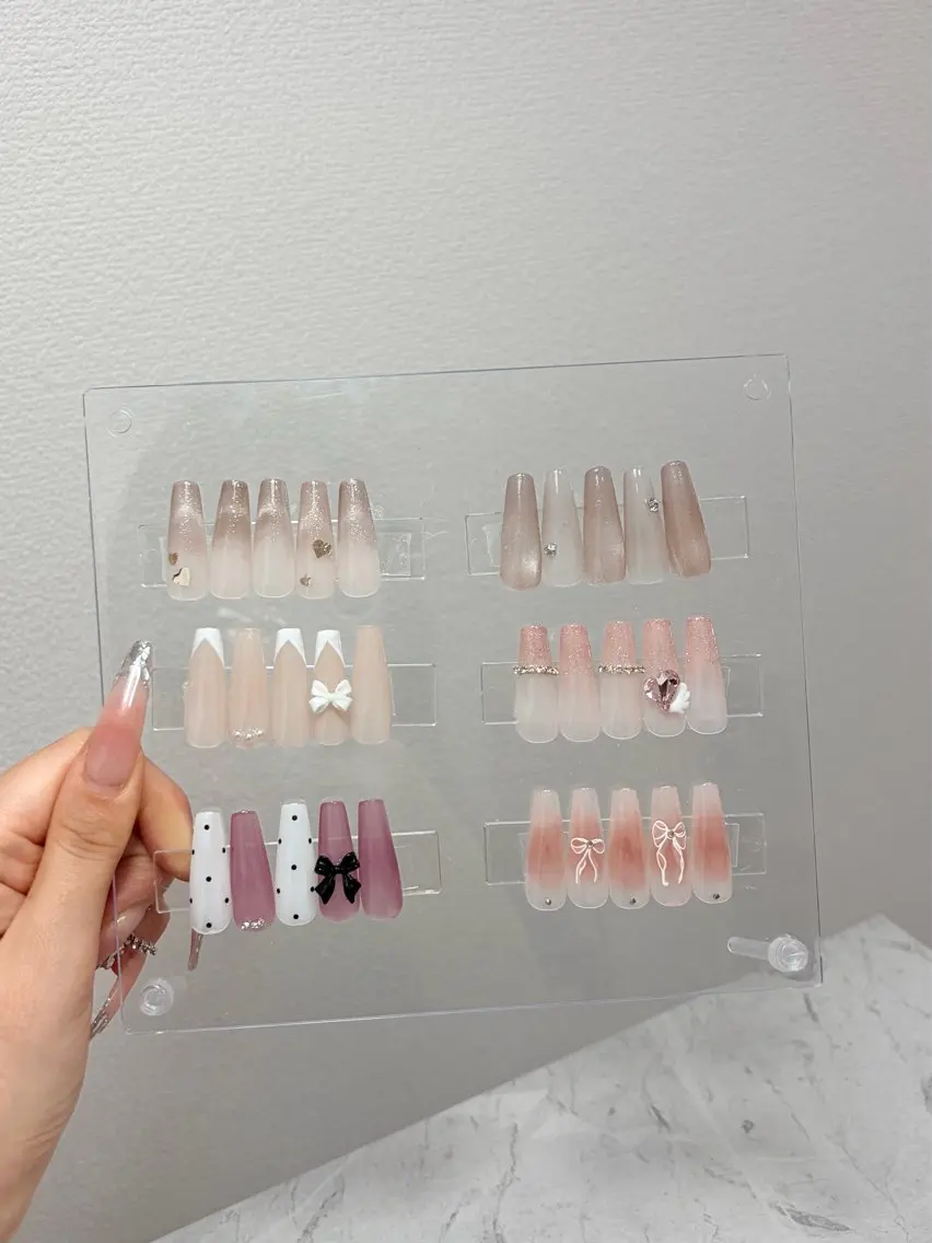 ネイル ハンドネイル akari🎀 京橋 ARRINEのネイルデザイン