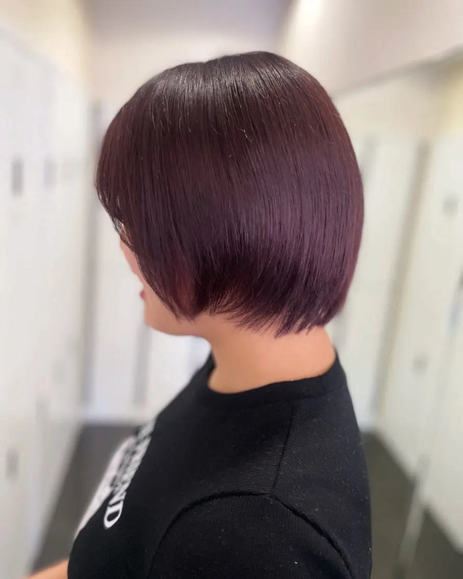 ショート カラー カシス ピンクカラー ヘアカラー トリートメント ハイトーン/レイヤー 似合わせ・ユキノのヘアスタイル
