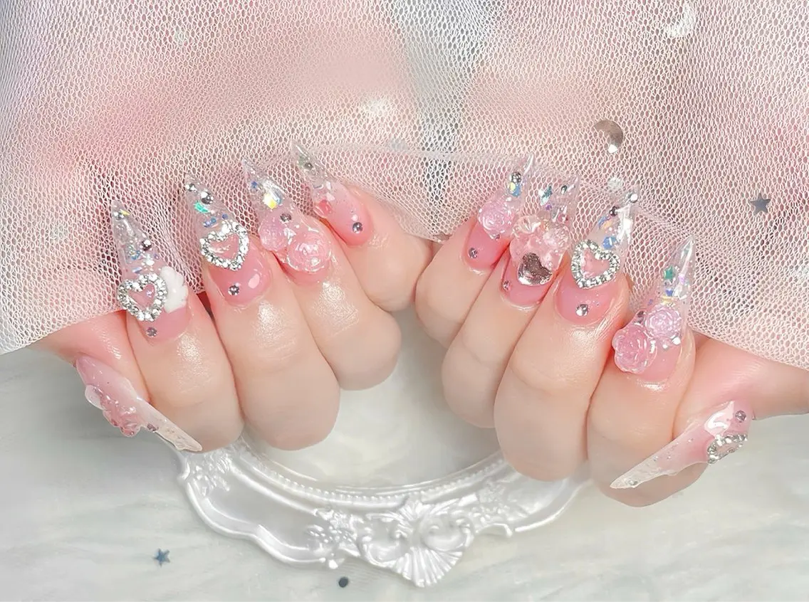 ネイル チークネイル 長さ出し フレンチネイル ジェルネイル グラデーション ハンドネイル THANHTHANH NAILのネイルデザイン
