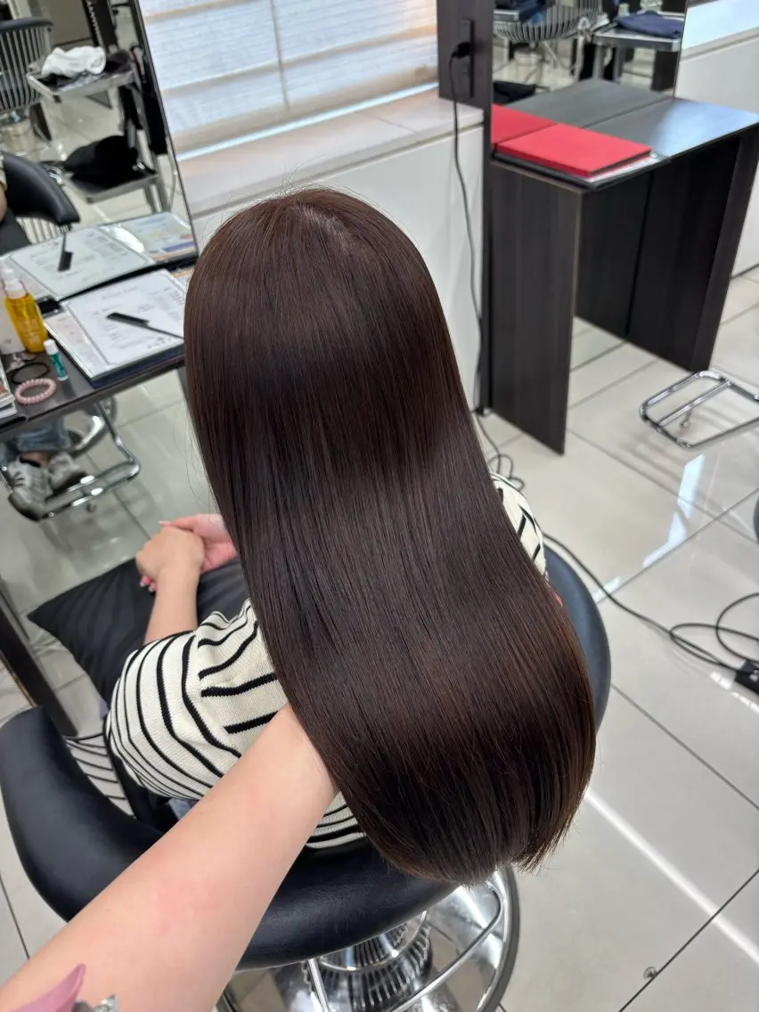 ロング 縮毛矯正 トリートメント オリーブグレージュ るな🕊🫧のヘアスタイル