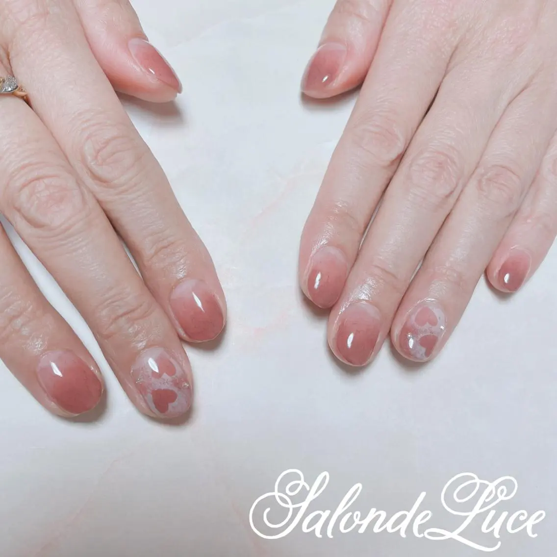 ネイル グラデーション ハート ハンドネイル Salon de Luceのネイルデザイン