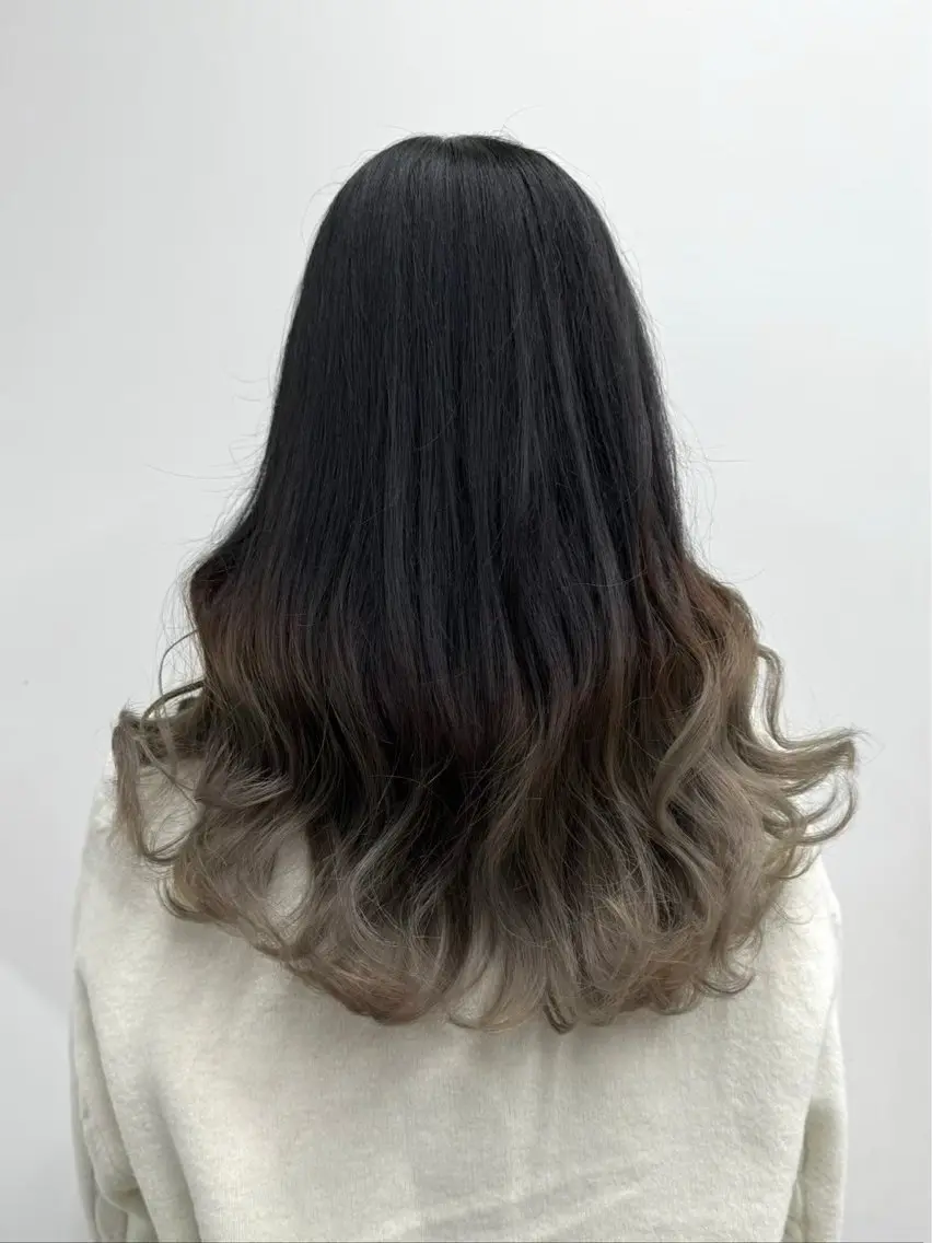 セミロング カラー パーマ カット ヘアカラー パーマ トリートメント 平日オススメ✨ コスパ&タイパ✨山下のヘアスタイル