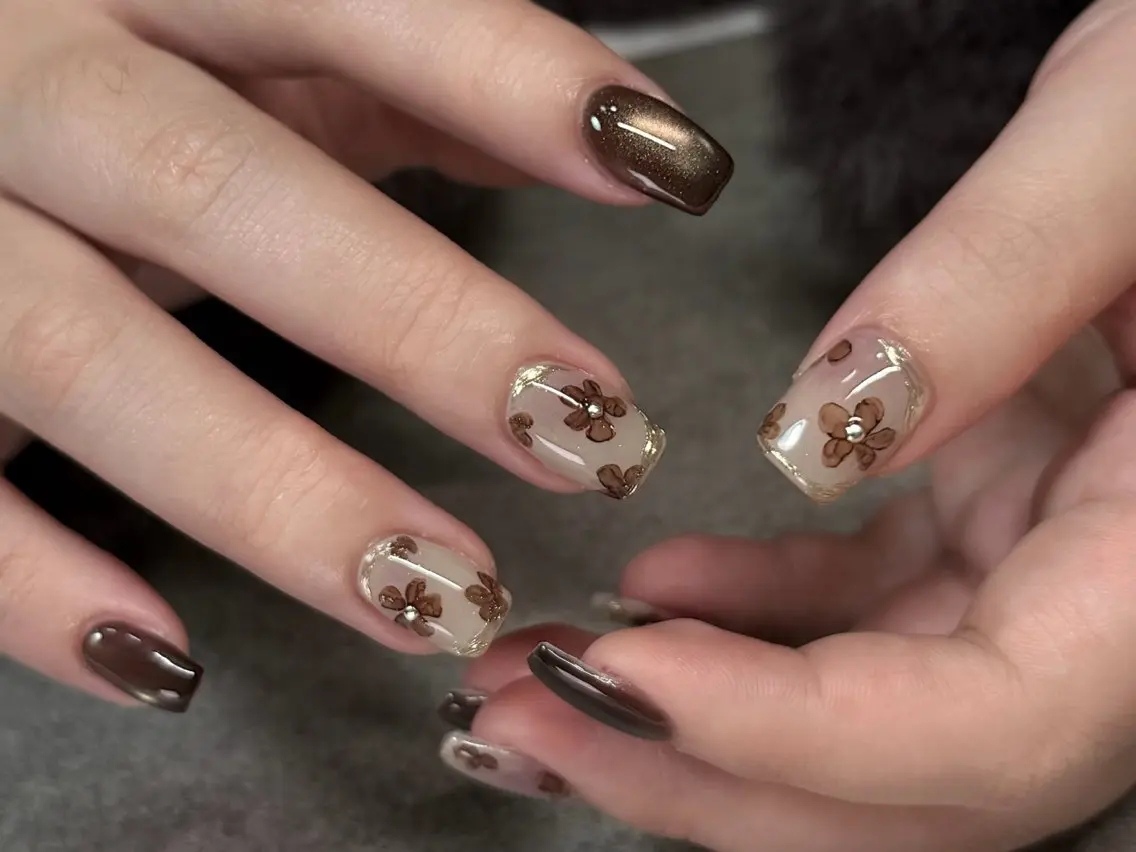 ネイル ブラウン フットネイル フレンチネイル グラデーション 氷ネイル・うるうるネイル ハンドネイル Mixx Nail_ Studioのネイルデザイン