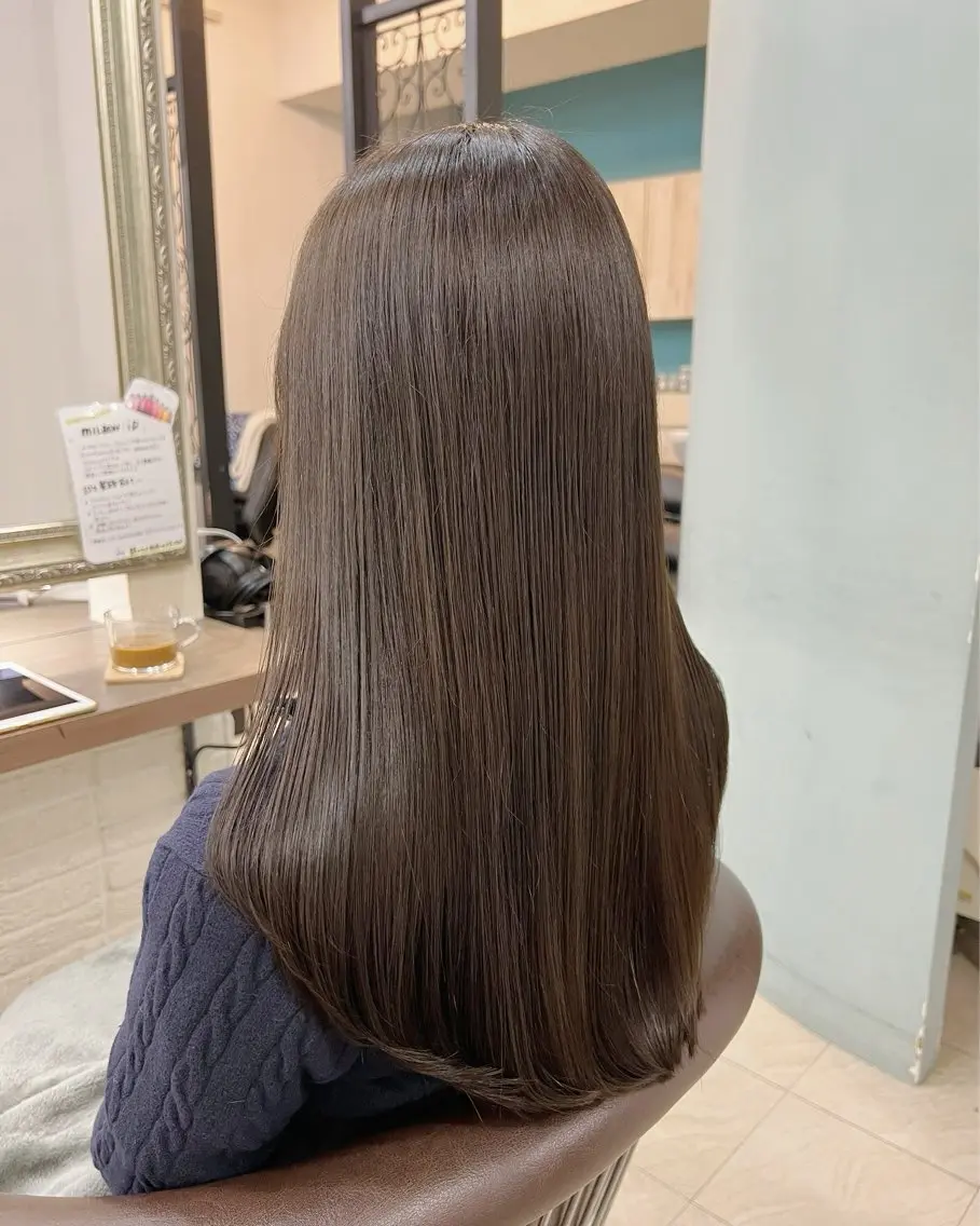 ロング カット ヘアカラー トリートメント ブリーチなし透明感 カラー｜レイヤーのヘアスタイル