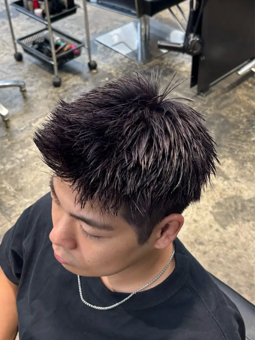 ショート メンズ メンズブリーチ パープルカラー 川尻 竜正のヘアスタイル