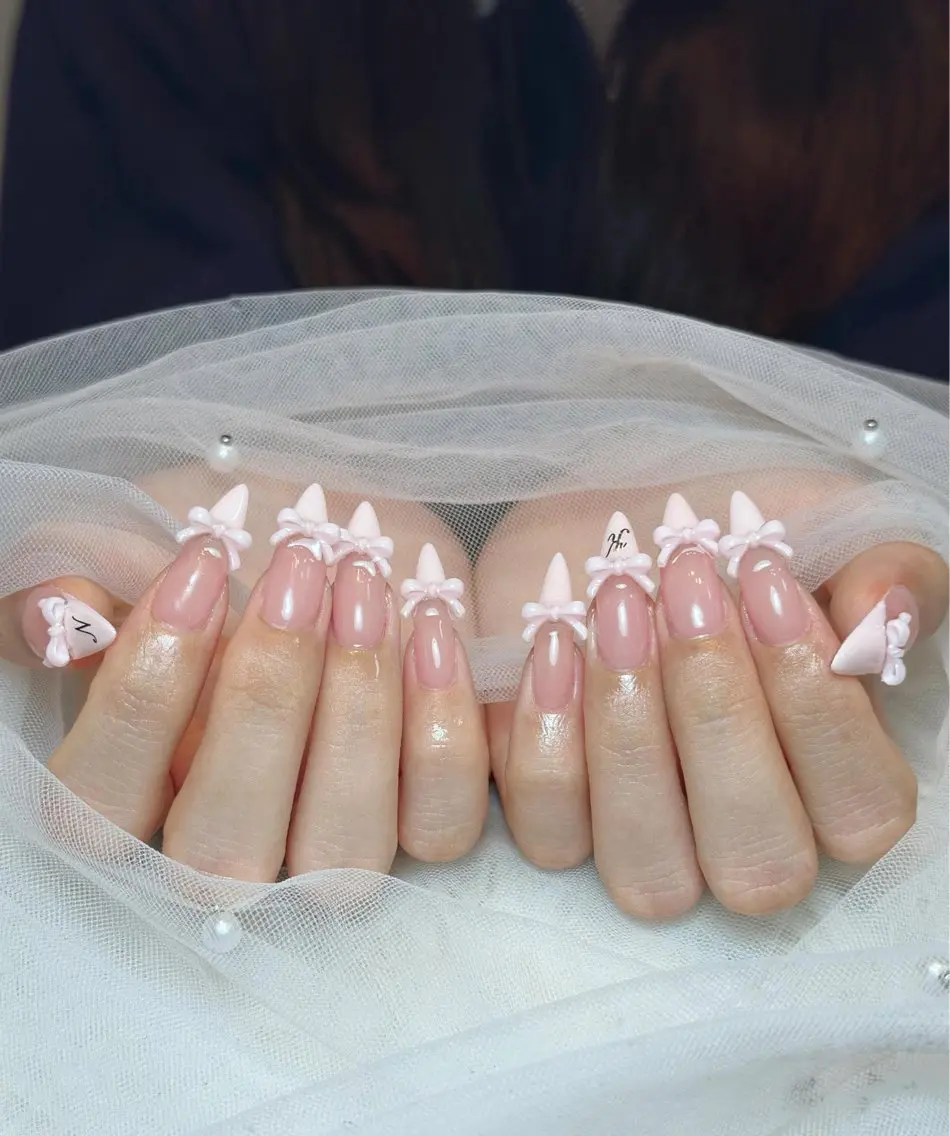 ネイル チークネイル ドット フレンチネイル グラデーション ハート ハンドネイル Julli NailStudioのネイルデザイン