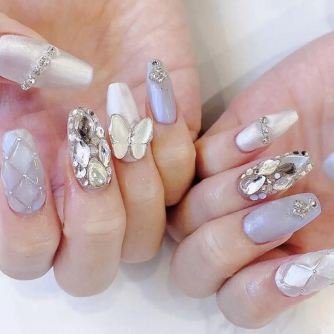 ネイル ハンドネイル リリ 奈🎀のネイルデザイン