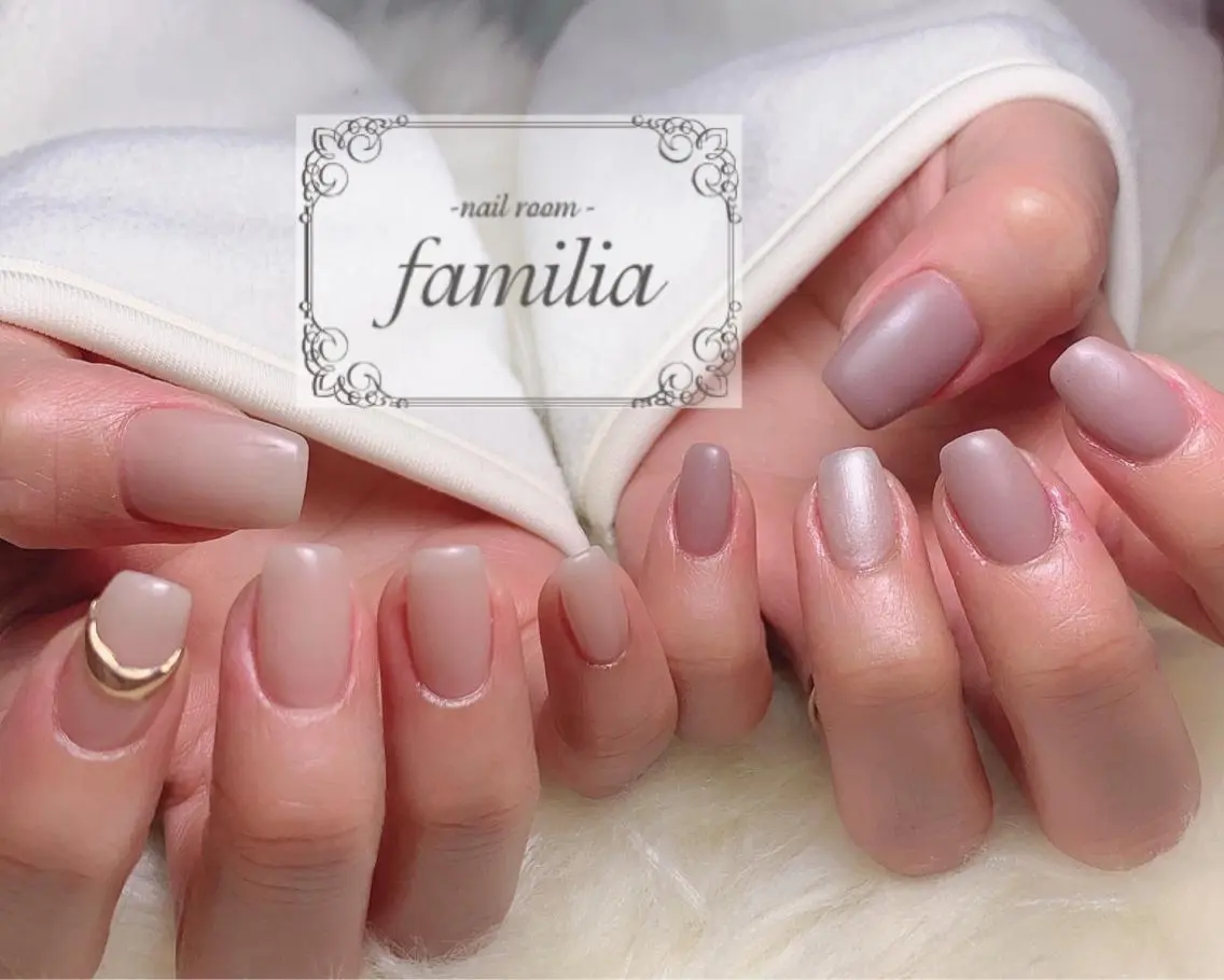 ネイル アートネイル ミラーネイル ハンドネイル -nailroom- familiaのネイルデザイン