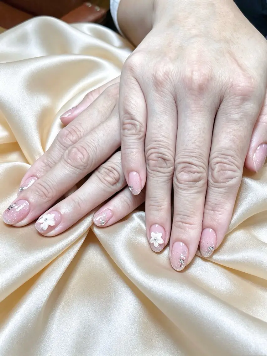 ネイル ハンドネイル YUNIA NAILのネイルデザイン