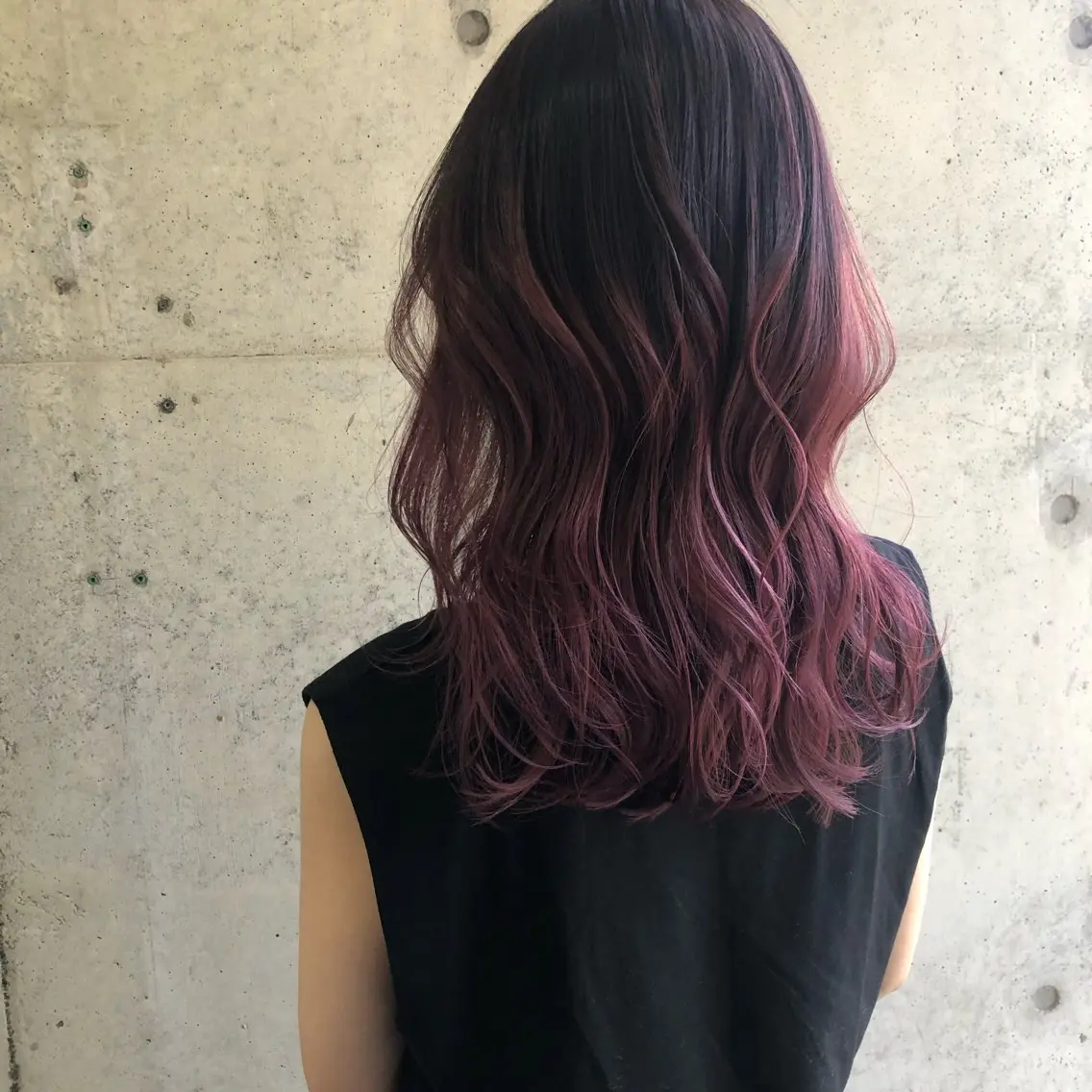 セミロング 高橋 朝露のヘアスタイル