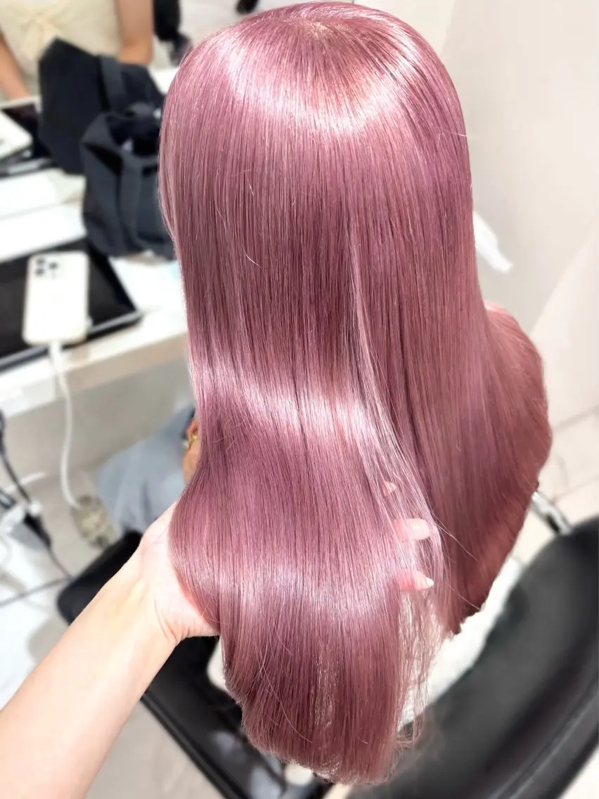 セミロング カラー ベージュカラー ブリーチ ラベンダーカラー ラベンダーピンク ピンクカラー カット ヘアカラー トリートメント 盛れる顔周り🤍渋谷 Risa🎀のヘアスタイル
