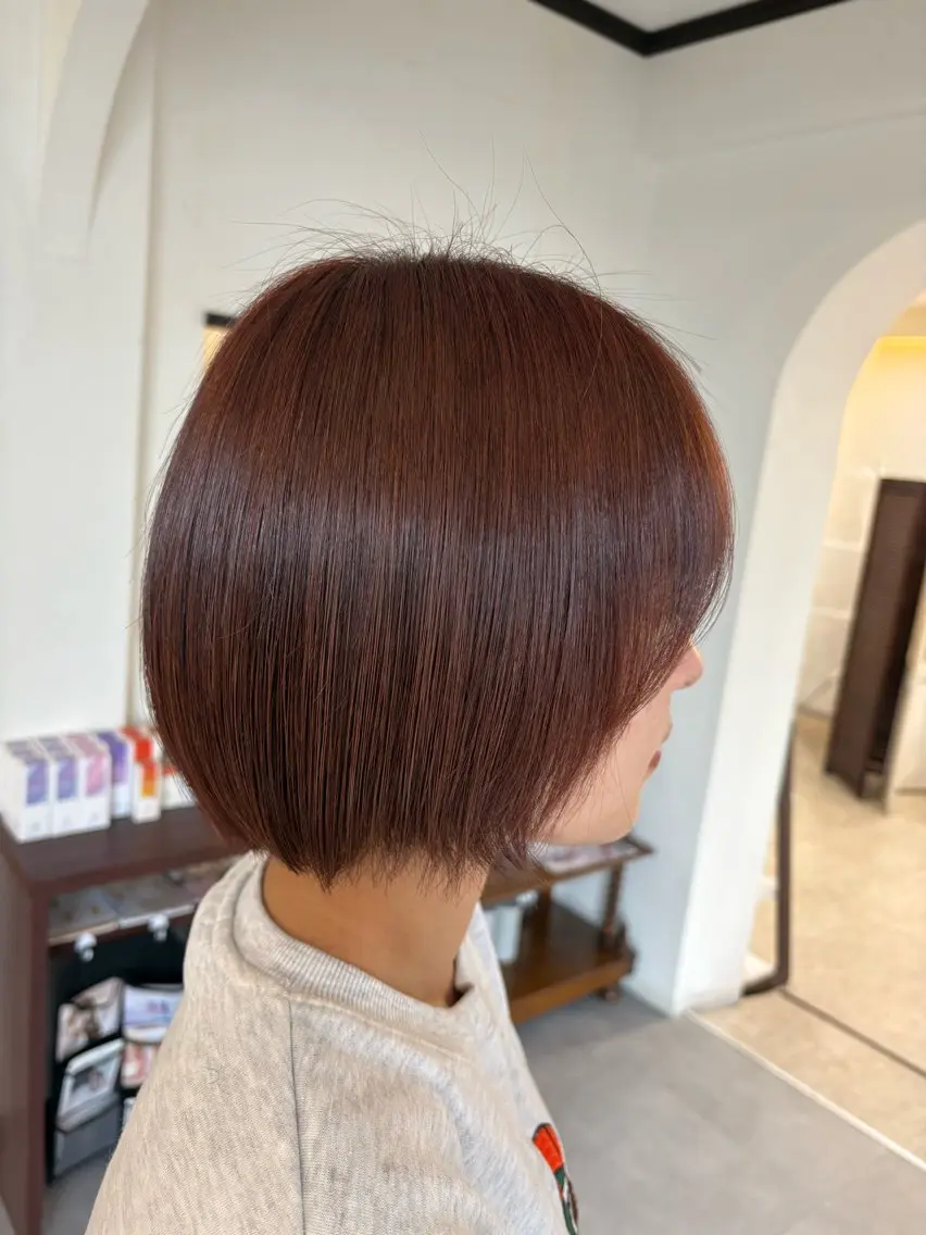 ショート カラー ヘアカラー 黒川 綾音のヘアスタイル