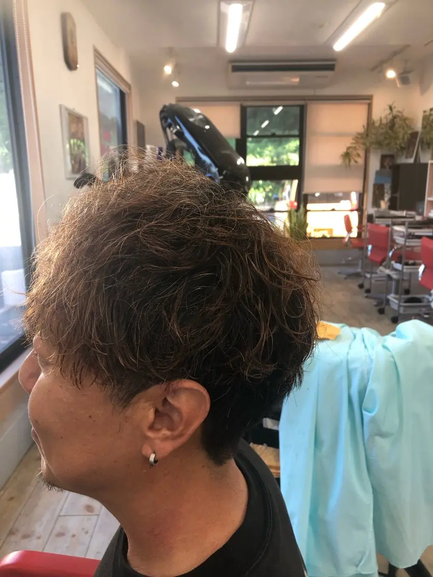 ショート パーマ メンズ マッシュ メンズパーマ 水谷 寛太のヘアスタイル
