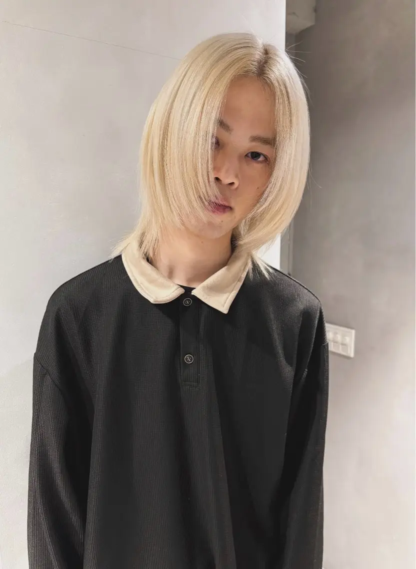 カラー メンズ ブロンド ホワイトブロンド ボブ Juna✂️ レイヤー / ボブのヘアスタイル