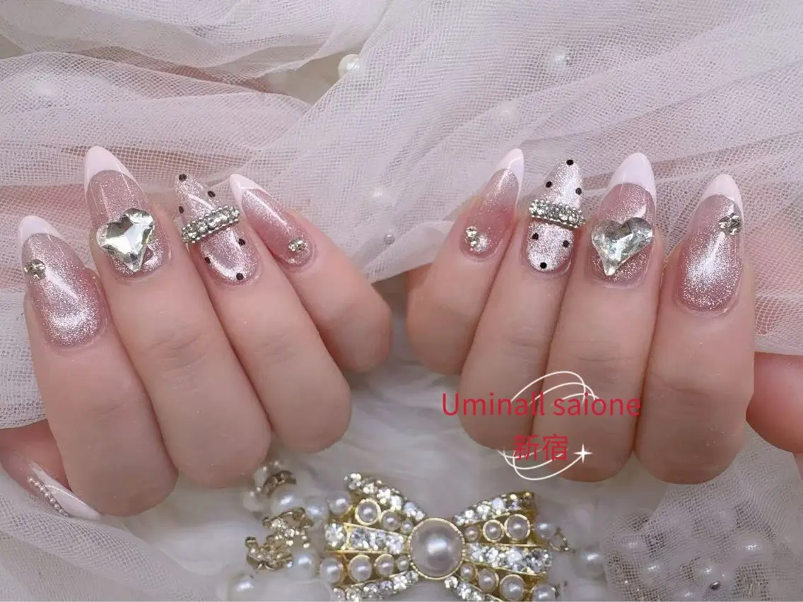 ネイル UMI ネイルサロン新宿🎀のネイルデザイン