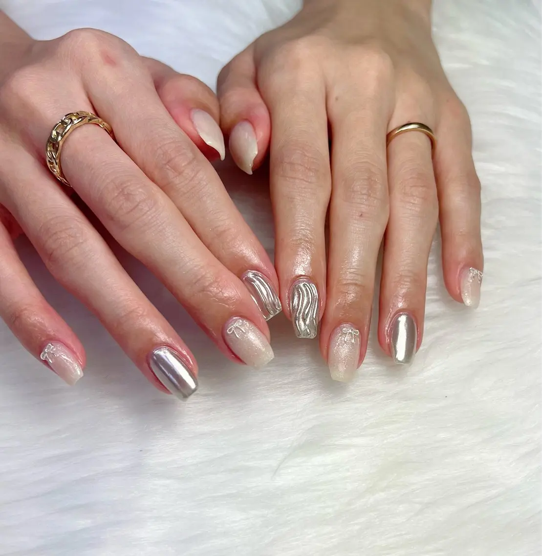 ネイル ミラーネイル リボン フットネイル Lino+ ネイル&よもぎ蒸しのネイルデザイン