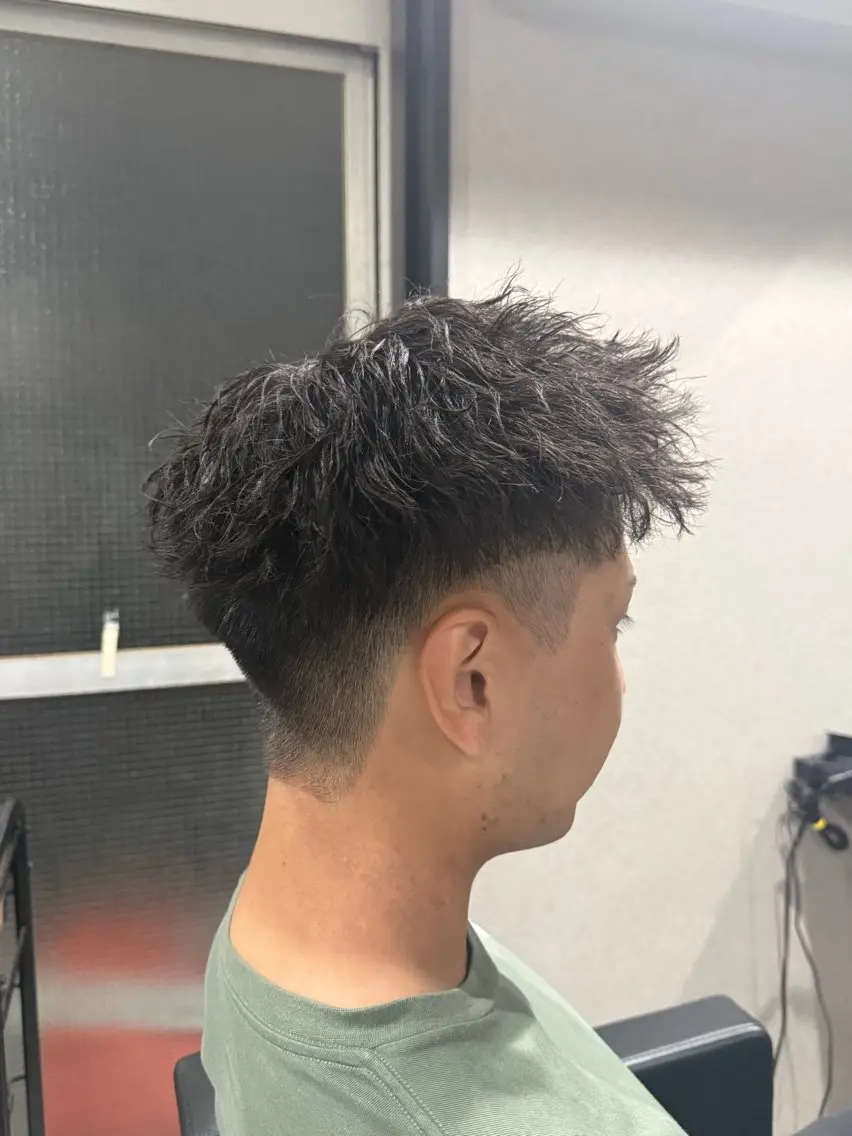 パーマ メンズ メンズパーマ メンズツイストパーマ ツイストパーマ カット パーマ 白石 海斗のヘアスタイル