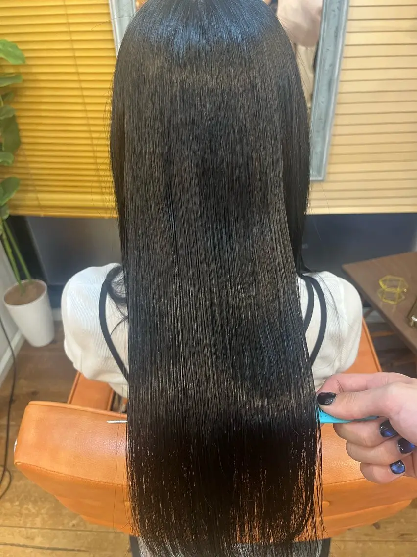 ロング ⚪️髪質改善 縮毛 店長 コウ⚪️のヘアスタイル