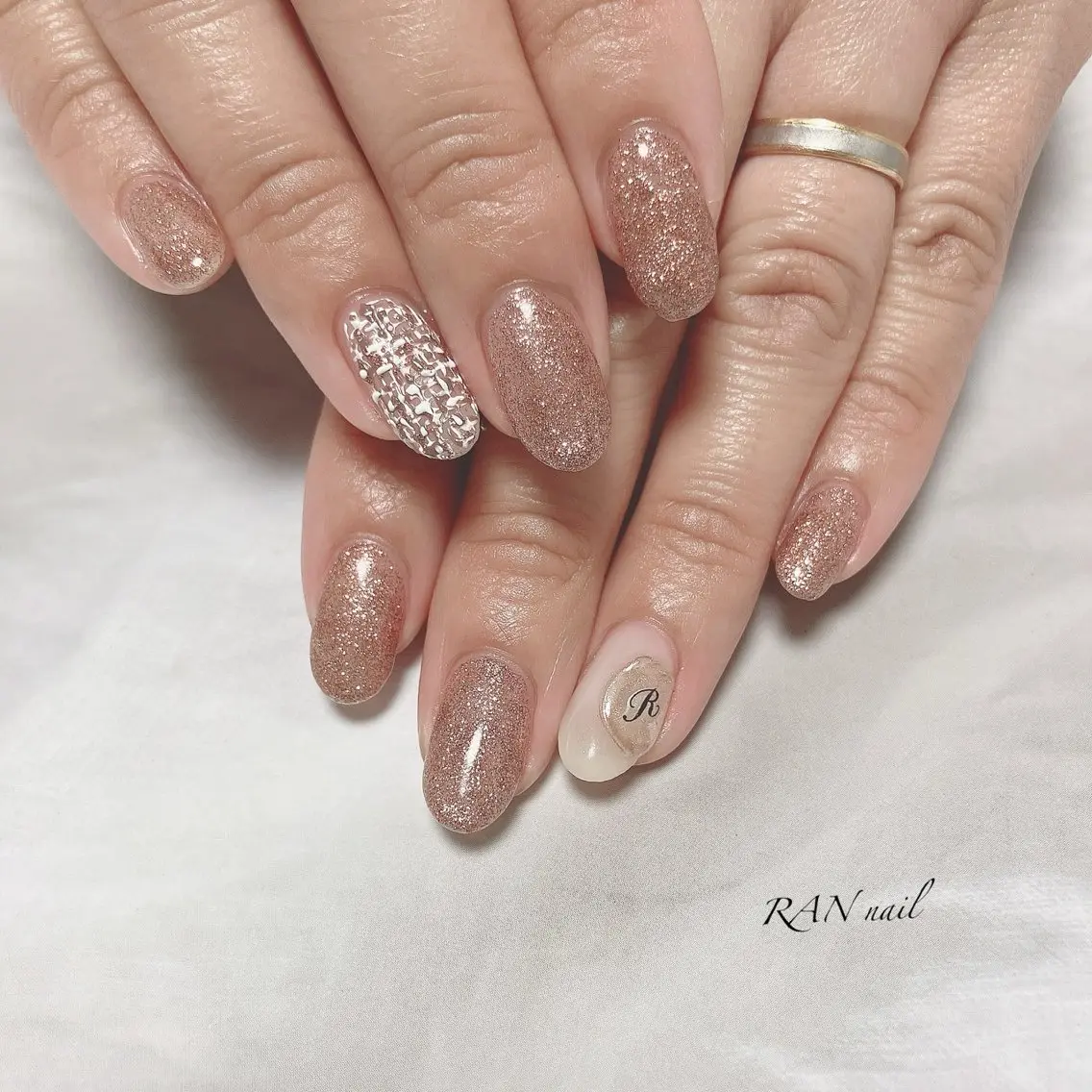 ネイル ブラウン キラキラネイル ラメ(グリッター) ツイードネイル バレンタイン ハンドネイル フットネイル RAN nailのネイルデザイン
