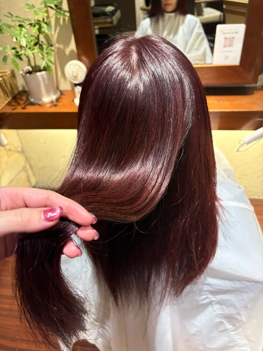 ミディアム カラー ヘアカラー 常世田 恵のヘアスタイル