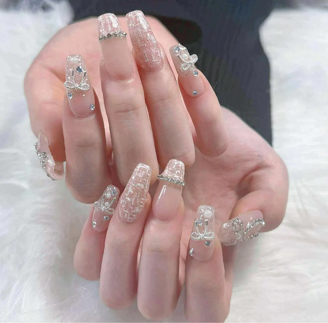 ネイル Hin Nailのネイルデザイン