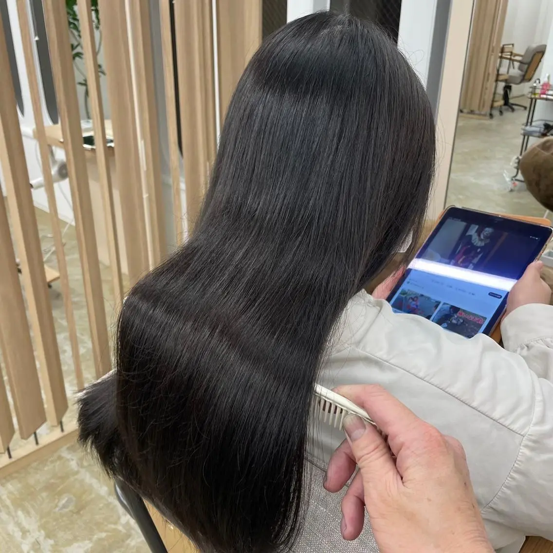 ロング 髪質改善 Garland 表参道のヘアスタイル