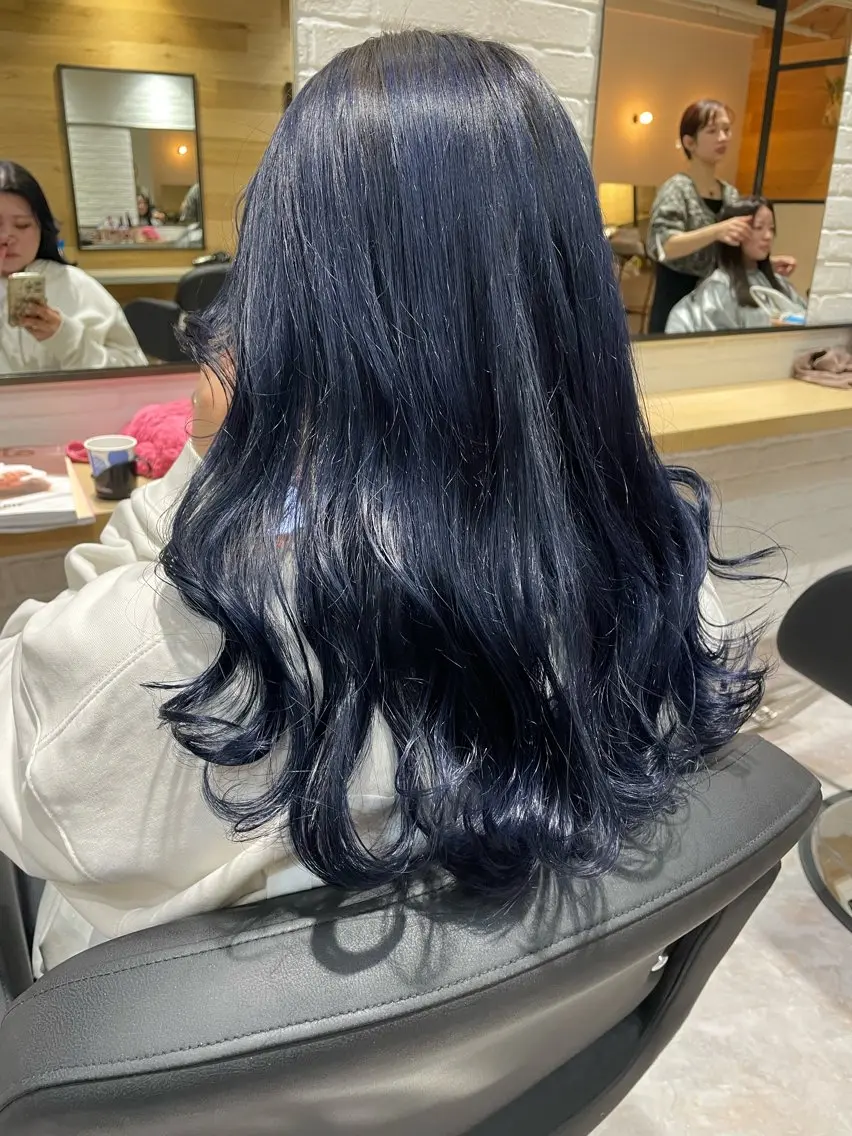 ロング カラー ヘアカラー hisano / ハイトーン・透明感のヘアスタイル