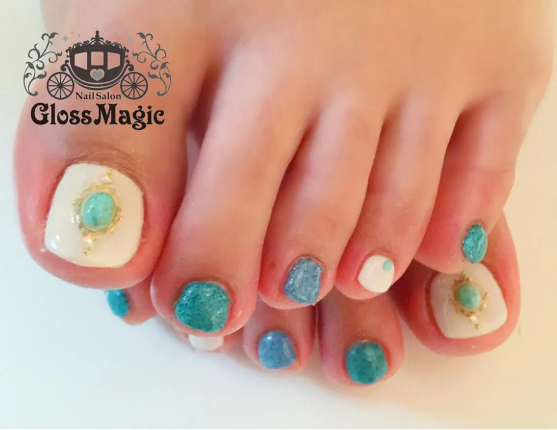ネイル アートネイル フットネイル ジェルネイル ストーンネイル YUN 💅のネイルデザイン