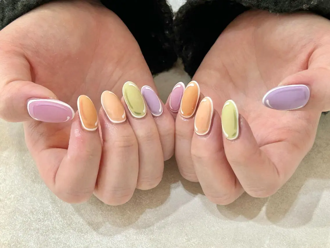 ネイル Apri  Lush 大金のネイルデザイン