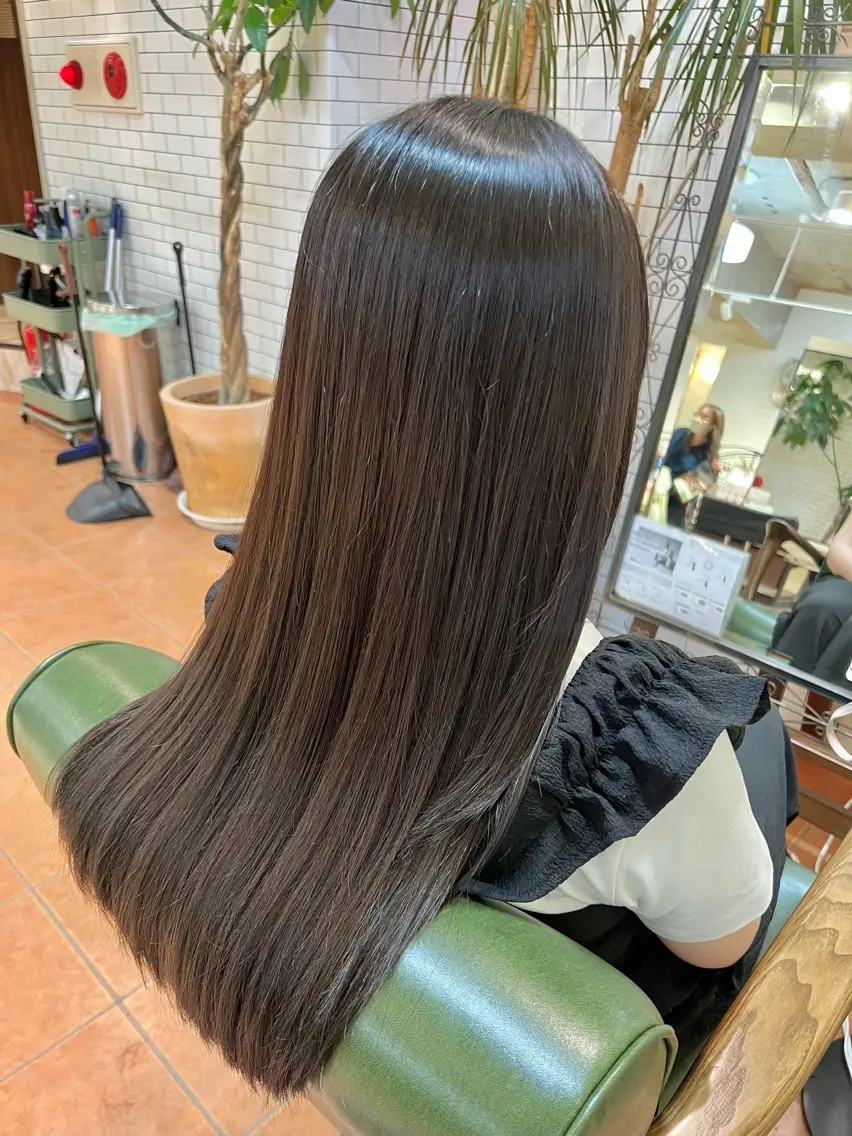 ロング カラー カット ヘアカラー トリートメント 石井 佑樹のヘアスタイル