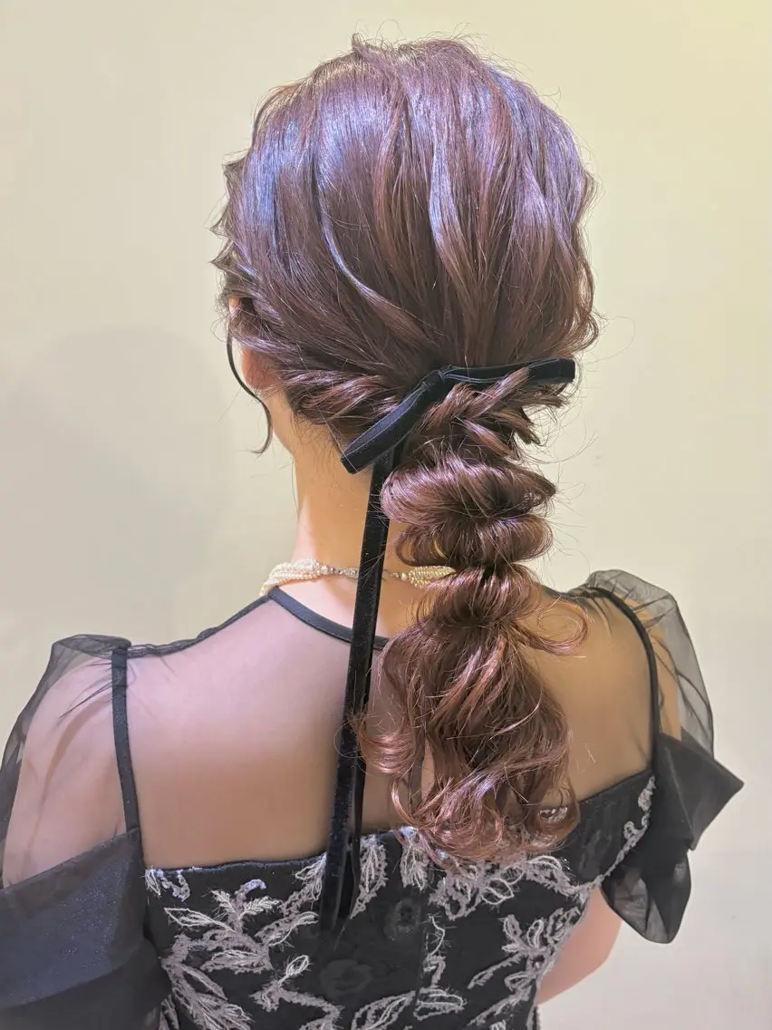 セミロング ヘアアレンジ ヘアセット ボウ🪞早朝ヘア /メイク/マツパのマツエク・マツパデザイン