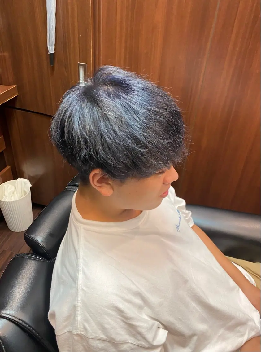 カラー メンズ 三瓶まい  メンズ/ レディースカット✂️のヘアスタイル
