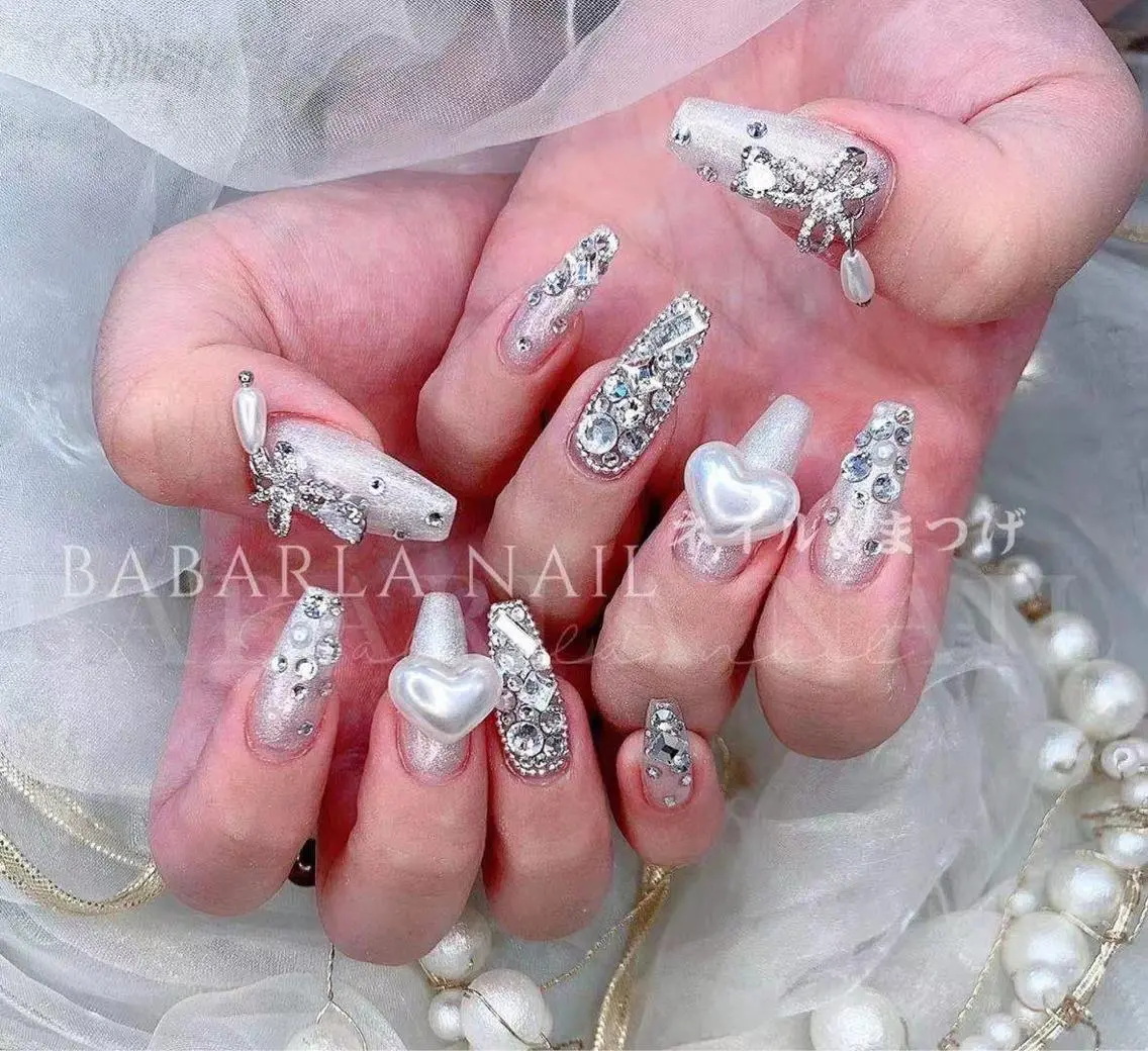 ネイル ハート ホワイト Babarla nailのネイルデザイン