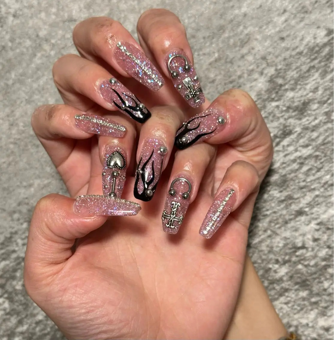 ネイル ハンドネイル Yuji .Fのネイルデザイン